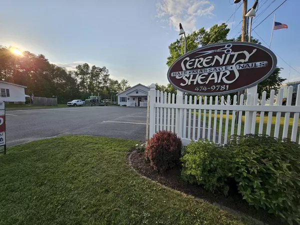 Skowhegan, ME 04976,22 Cleveland ST