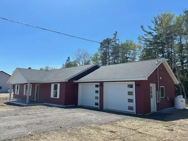 Orrington, ME 04474,15 Bartlett CV