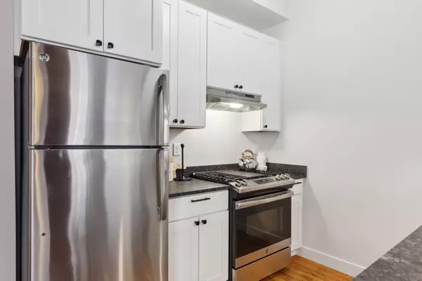 Biddeford, ME 04005,2 Main ST #15-404