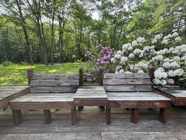 Pownal, ME 04069,104 Verrill RD