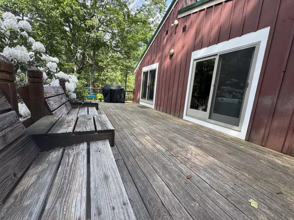 Pownal, ME 04069,104 Verrill RD