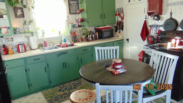 Lincoln, ME 04457,68 W West Broadway