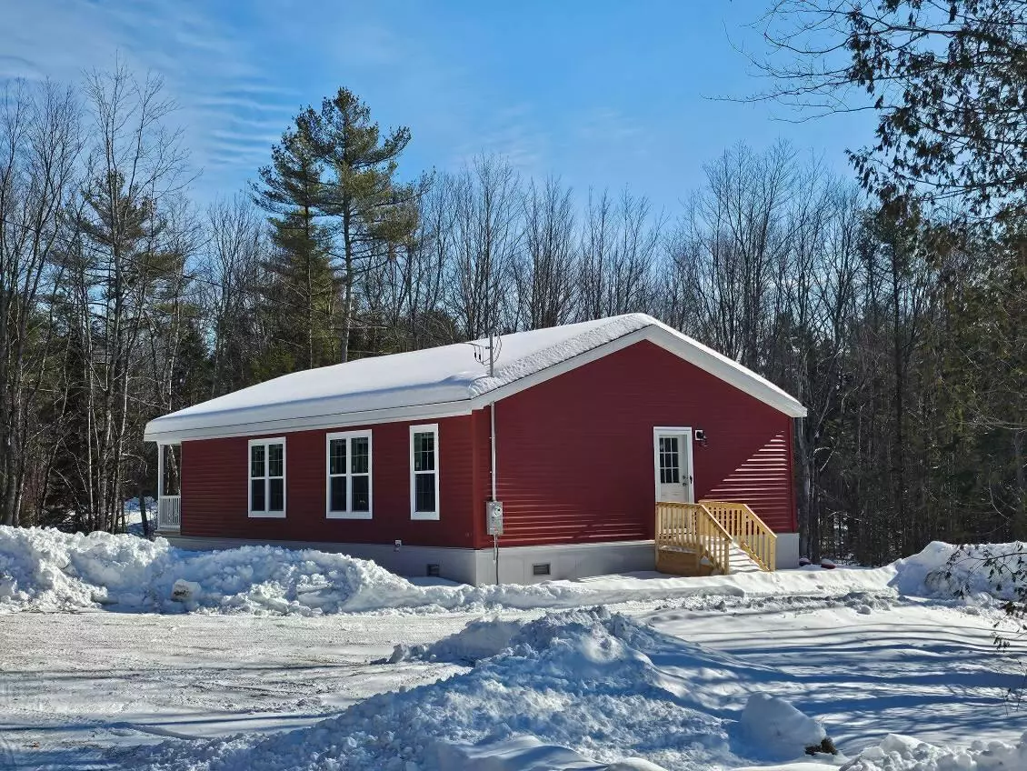 Nobleboro, ME 04543,25 Cunningham RD