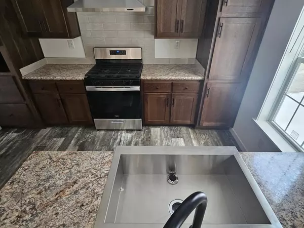 Nobleboro, ME 04543,25 Cunningham RD