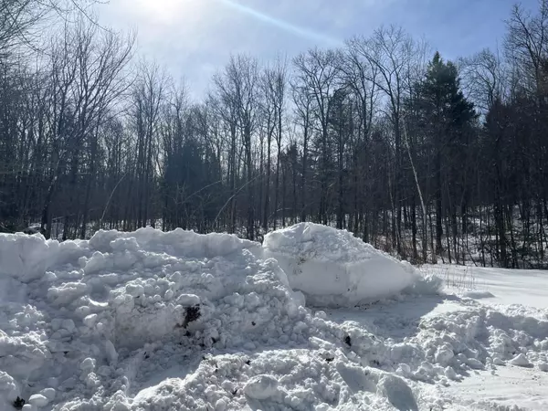 Sanford, ME 04073,192 Mt Hope RD