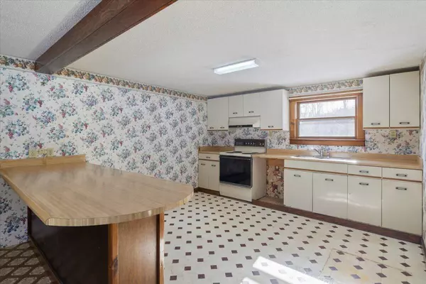 Limerick, ME 04048,129 Central AVE