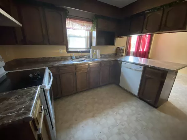 Wallagrass, ME 04781,114 Clark Brook RD