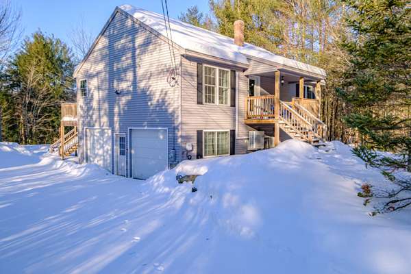 35 Stonehedge DR, Bridgton, ME 04009