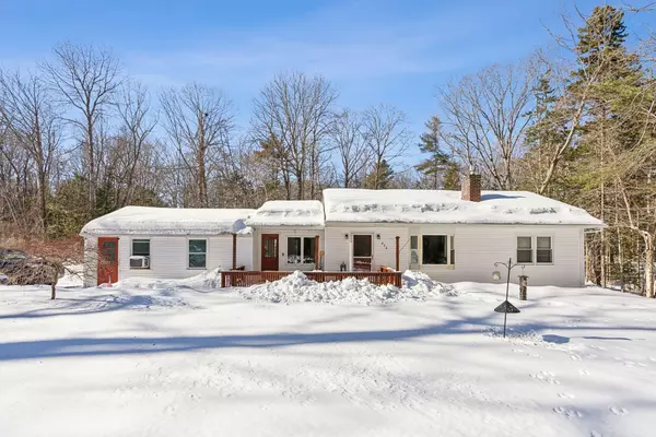 475 Mitchell RD, Cape Elizabeth, ME 04107