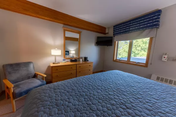 Carrabassett Valley, ME 04947,215 Commons CIR #215