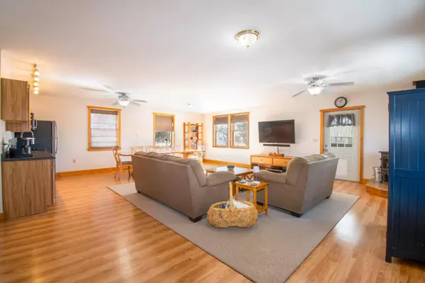 Lisbon, ME 04252,7 Goddard ST