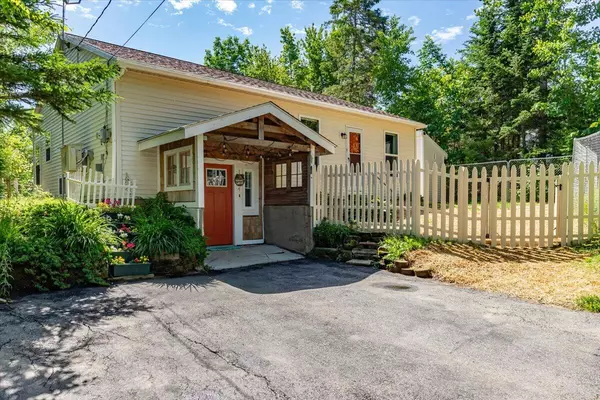 4 Partridge LN, Stockton Springs, ME 04981