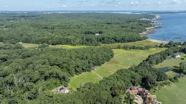 Cape Elizabeth, ME 04107,40 Zeb Cove RD