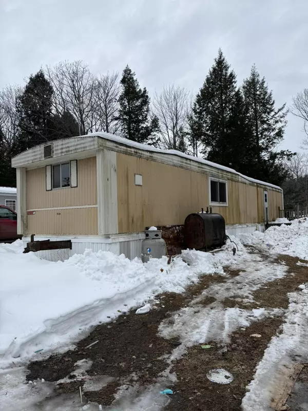 Oakland, ME 04963,527 Webb RD #13