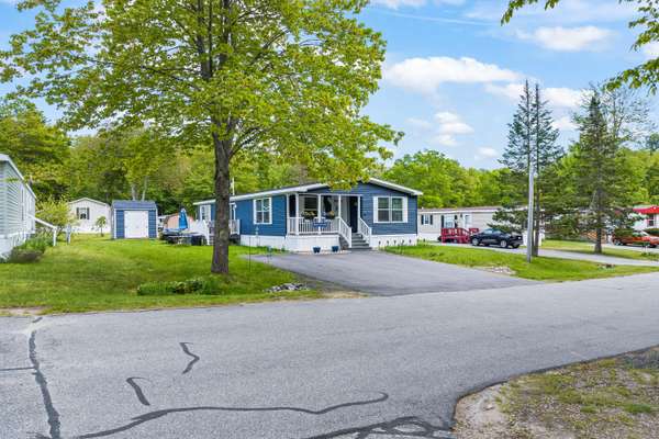 25 Park LN, Arundel, ME 04046