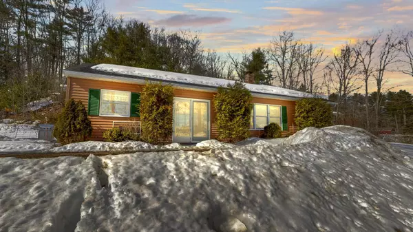 Litchfield, ME 04350,10 Pleasant Pond LN