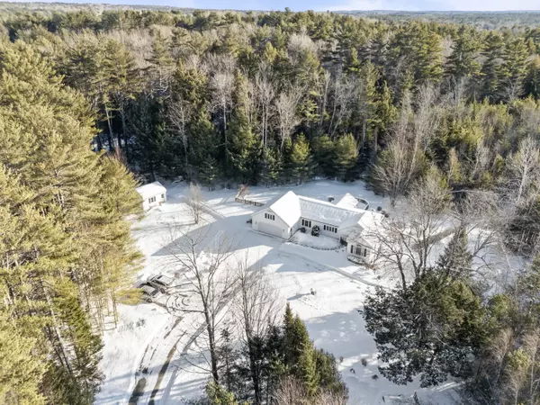 96 Haywood LN, North Yarmouth, ME 04097