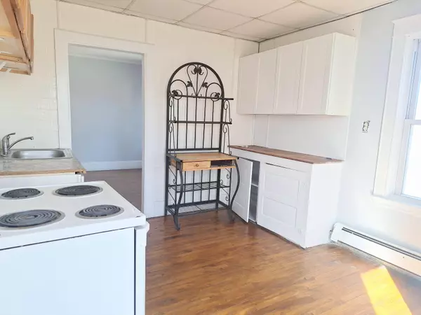 Portland, ME 04102,416 Brighton AVE