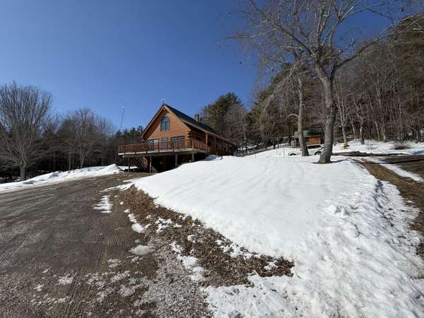 100 Deer Run RD, Wales, ME 04280