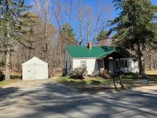 Oxford, ME 04270,32 Station RD