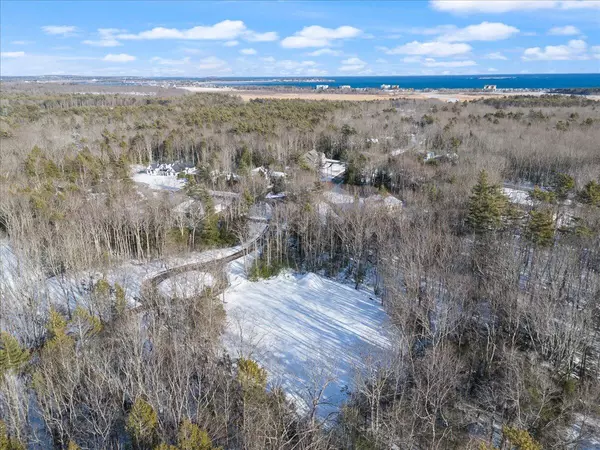 2 Linda's WAY, Old Orchard Beach, ME 04064