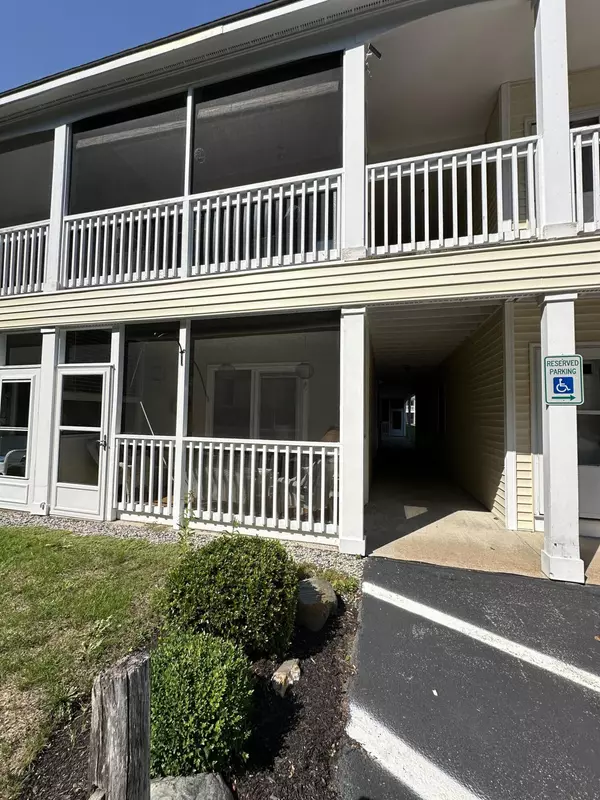 1762 Post RD #116, Wells, ME 04090
