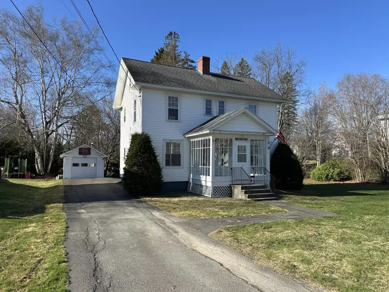 1 Weeks ST, Houlton, ME 04730