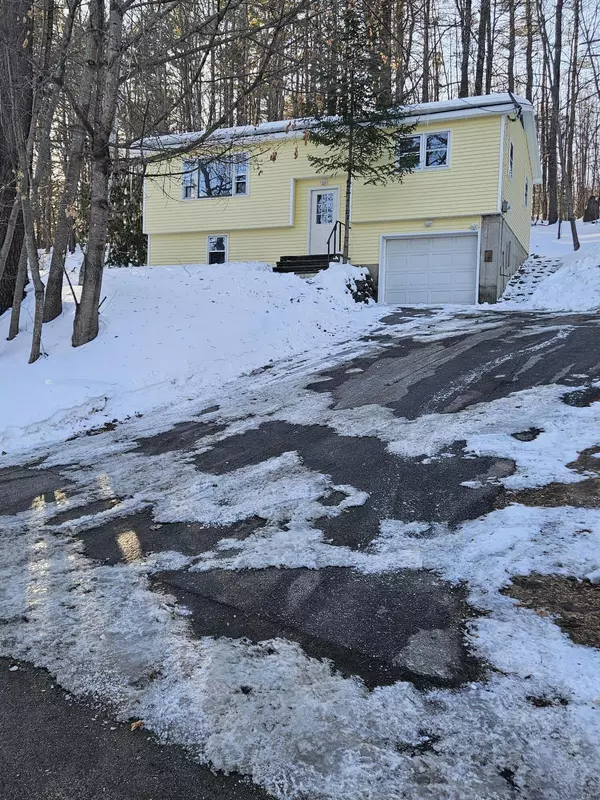 152 North Daggett Hill RD, Greene, ME 04236