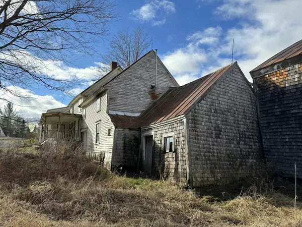 Dixfield, ME 04224,89 Holman RD