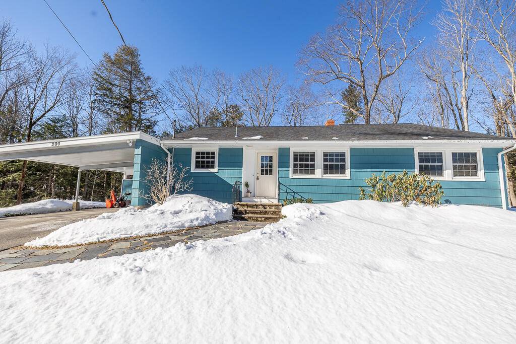 200 Park ST, Farmingdale, ME 04344
