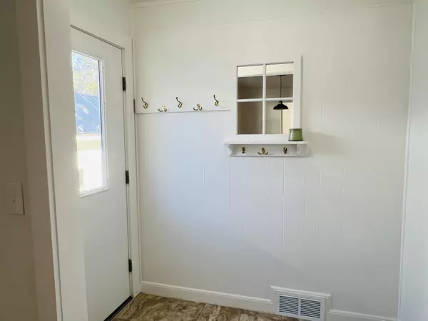 Bucksport, ME 04416,807 Silver Lake RD