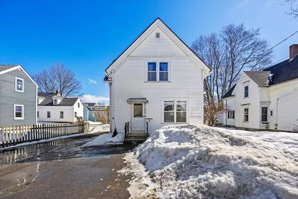 Rockland, ME 04841,15 Knox ST