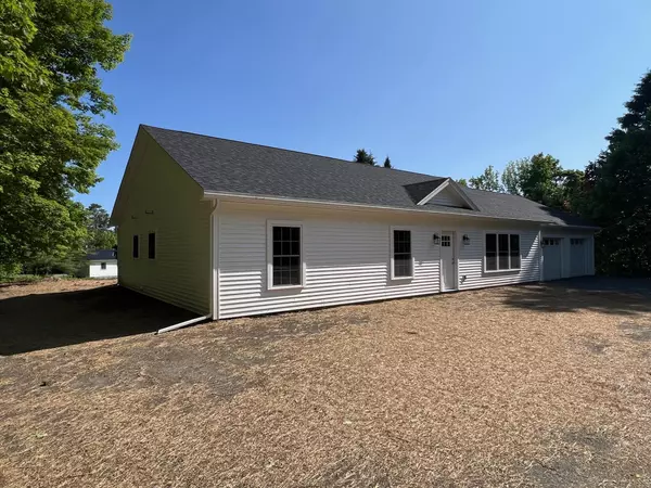 Dexter, ME 04930,128 Main Street HL