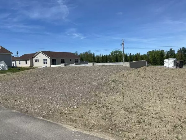 Hermon, ME 04401,14 Hunter DR