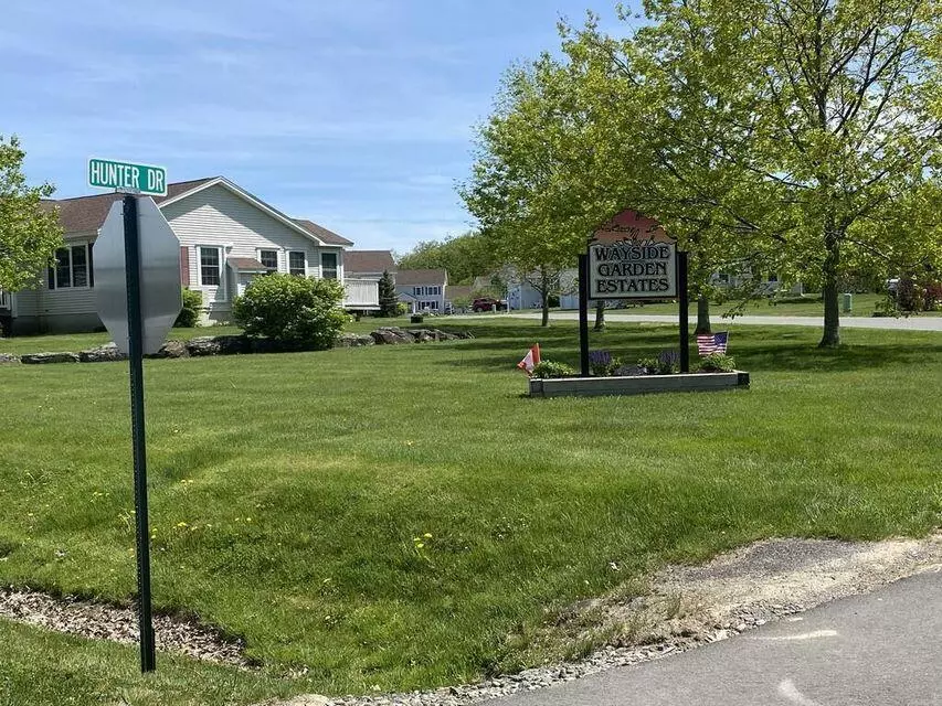 Hermon, ME 04401,14 Hunter DR