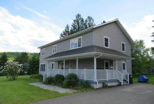 11 Pinkham AVE, Fort Kent, ME 04743