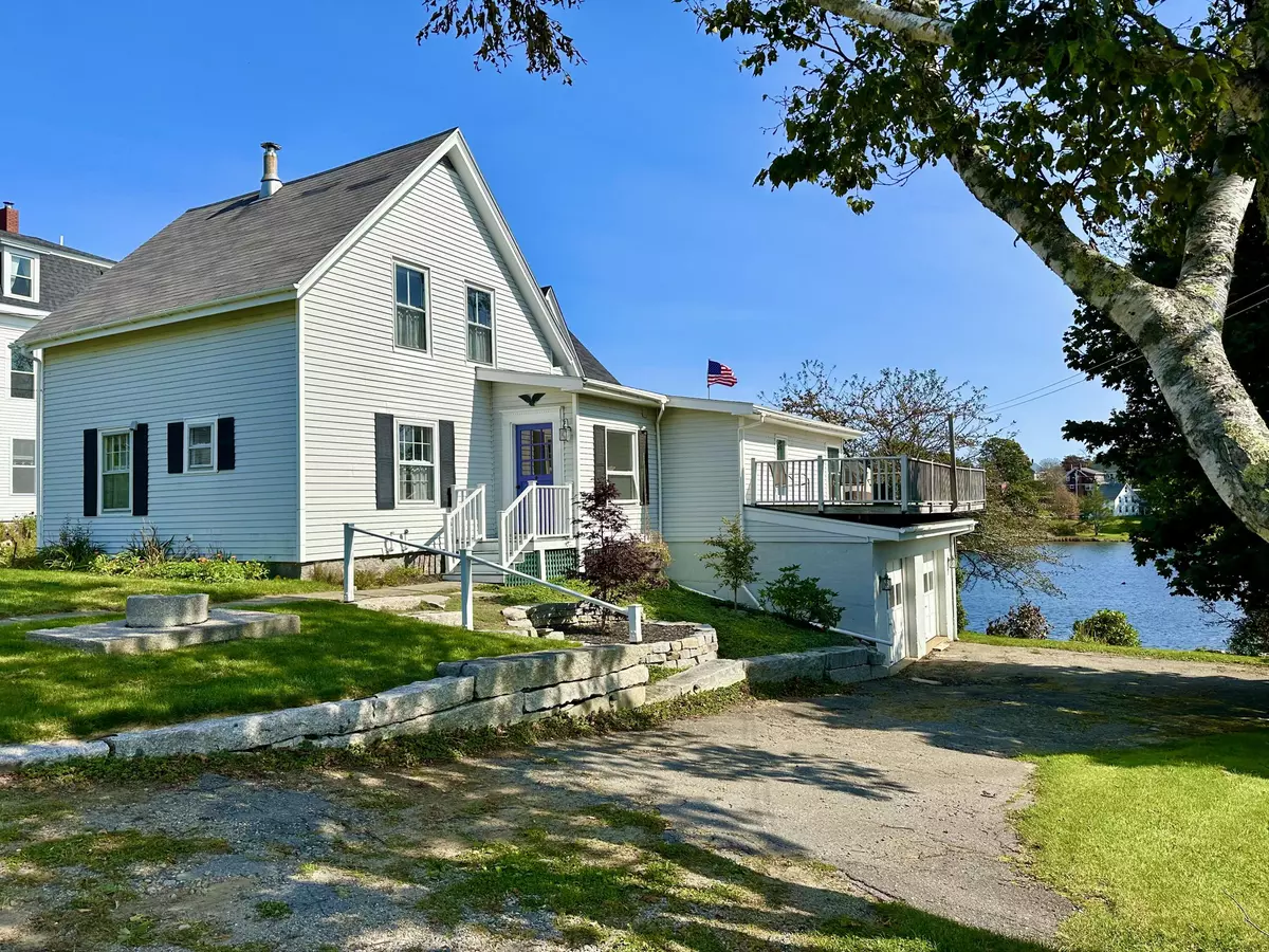 Vinalhaven, ME 04863,7 Lake View ST