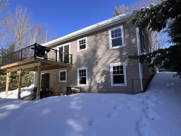 Vassalboro, ME 04989,10 Lord LN