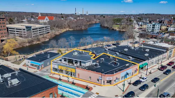 Westbrook, ME 04092,863 Main ST