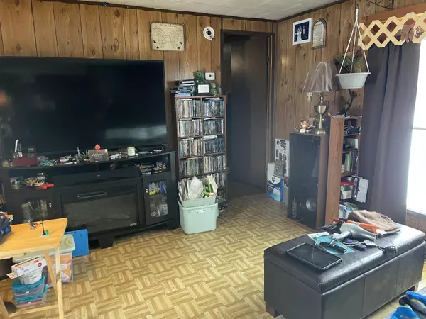 Richmond, ME 04357,25 Lilac LN