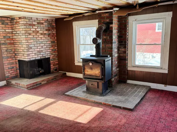 Hiram, ME 04041,25 Mountain View AVE