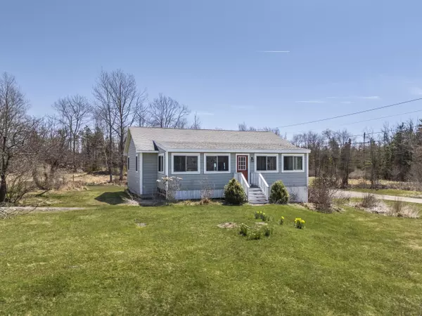 Long Island, ME 04050,629 Fern AVE