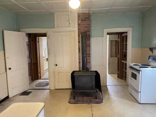 Rockland, ME 04841,48 Gay ST