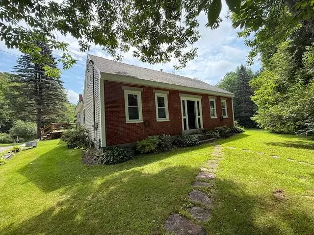 170 Hathaway RD, Winthrop, ME 04364