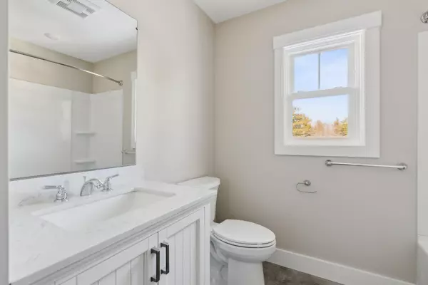 Westbrook, ME 04092,25 Three Pines DR #304