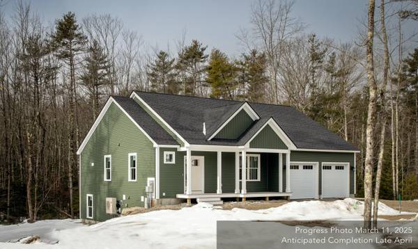 8 Lessard CIR, Arundel, ME 04046