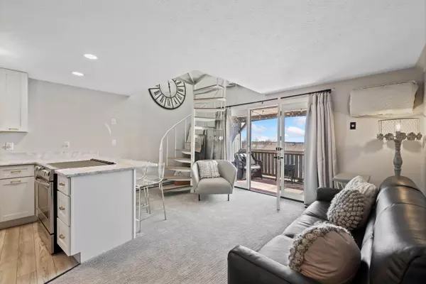 Wells, ME 04090,1801 Post RD #171