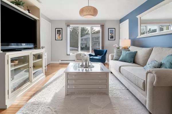 Wells, ME 04090,1372 Post RD #1A