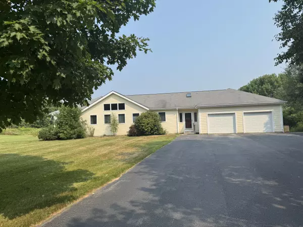 Union, ME 04862,227 Carroll RD