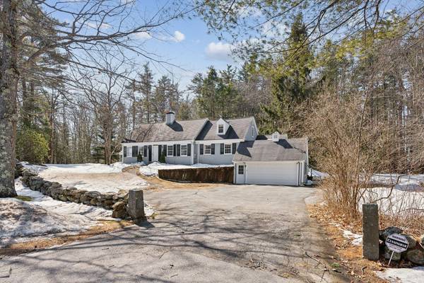 62 Foreside RD, Cumberland, ME 04110